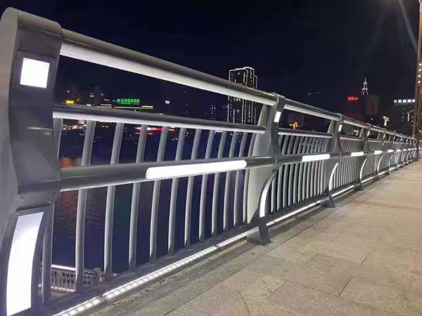 汕头桥梁灯光护栏
